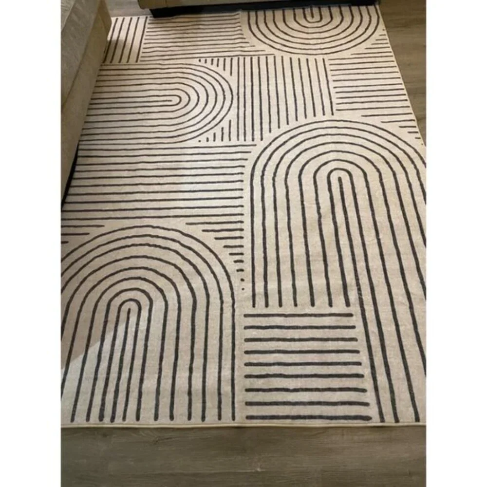 New 5x7 Black & White Abstract Rug, Washable Non-Slip Modern Carpet for Home